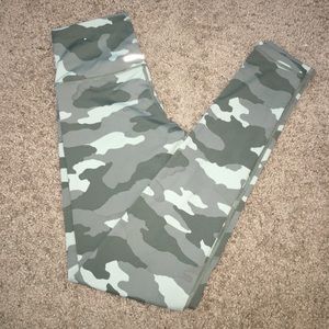 Aerie camo full length legging with tags